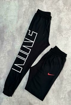 JOGGING NIKE MICRO POLAR PIPA ROJA - comprar online