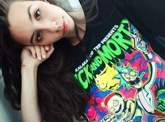 REMERA RICK & MORTY en internet