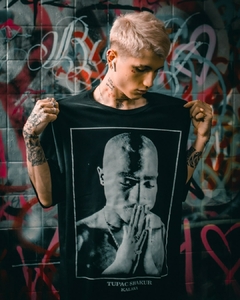 REMERA TUPAC