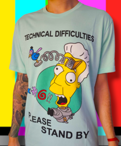 REMERA KENT BROCKMAN (LOS SIMPSONS)