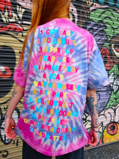 REMERA CRY BABY BATIK *MELANIE MARTINEZ* - comprar online