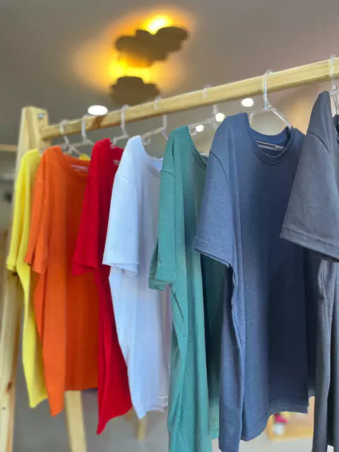 CAMISETA BASICO(A) PROTECAO UV Cor 00170 AMARELO