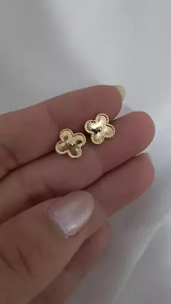 ES003 - Brinco Trevo Dourado - comprar online