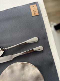 Pack individuales x 6 GRIS - impermeables - PETRA HOME