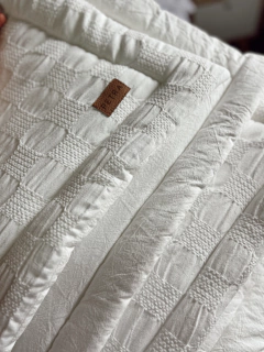 ACOLCHADO WINTER SUPER KING - OFF WHITE - tienda online