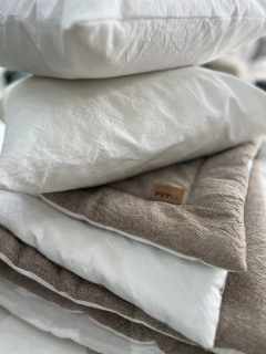 Imagen de COMBO 2 CUERPOS (1 PILLOW + 2 ALMOHADONES)