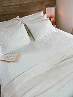 ACOLCHADO WINTER SUPER KING - OFF WHITE - PETRA HOME