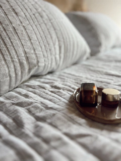 SET 4 ESTACIONES SUPER KING (ACOLCHADO + 2 FUNDAS DE ALMOHADON) - OFF WHITE - PETRA HOME