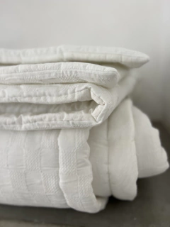 ACOLCHADO WINTER SUPER KING - OFF WHITE - comprar online