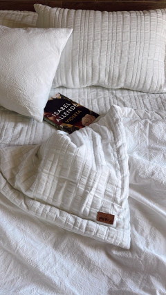 SET 4 ESTACIONES SUPER KING (ACOLCHADO + 2 FUNDAS DE ALMOHADON) - OFF WHITE - tienda online