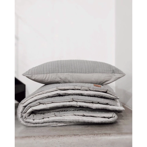 SET 4 ESTACIONES TWIN (ACOLCHADO + 1 FUNDA DE ALMOHADON) - GRIS