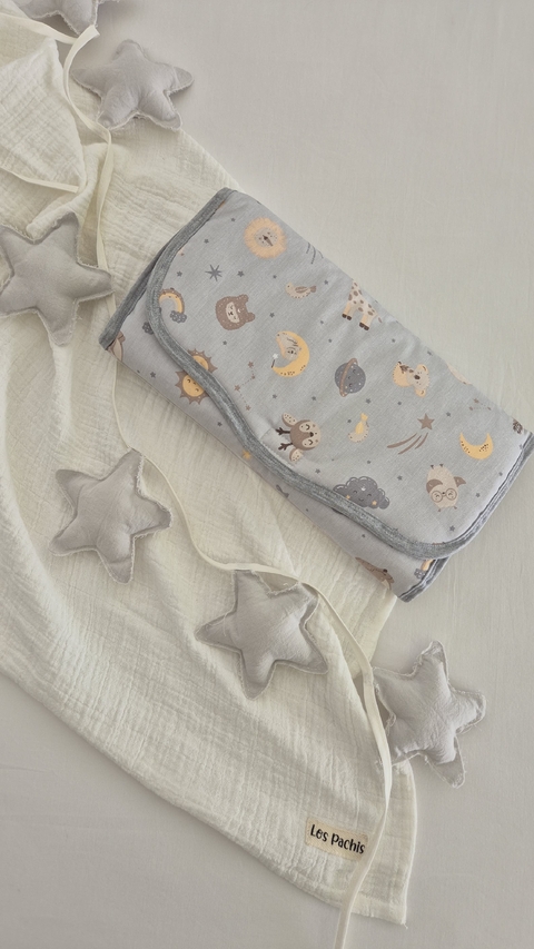 Cambiador Con Bolsillo Universo Gris