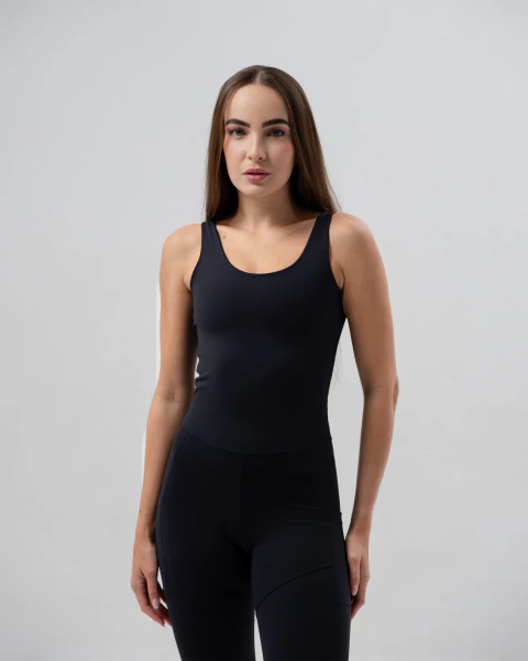 MACACÃO ÁUREA PRETO - comprar online