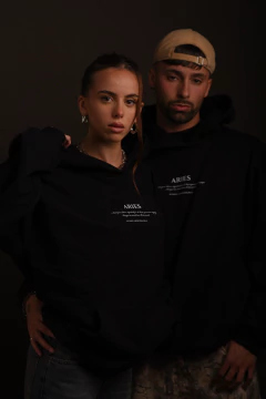 Buzo Oversize Aries en internet