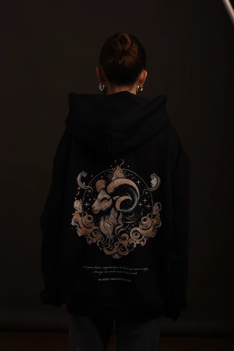 Buzo Oversize Aries - comprar online