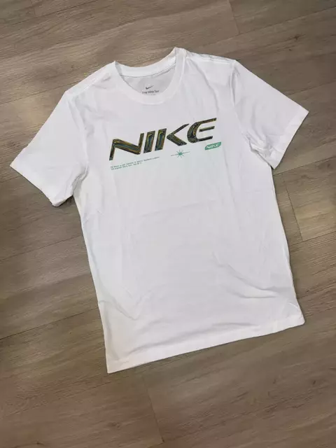 CAMISETA NIKE DNA