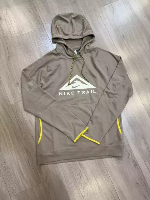 MOLETOM NIKE TRAIL (marrom)