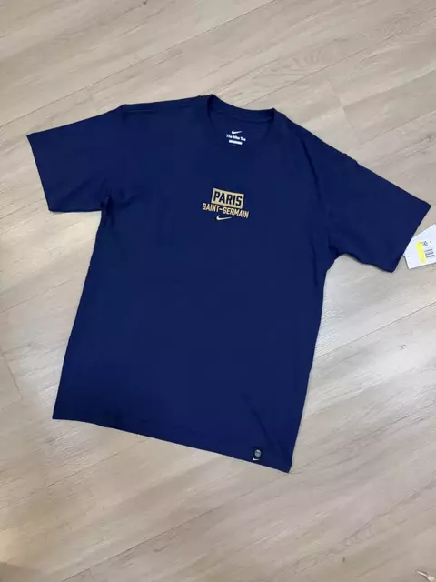 CAMISETA NIKE PARIS LETREIRO