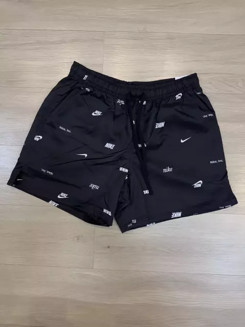 BERMUDA NIKE CHUVA (preto)
