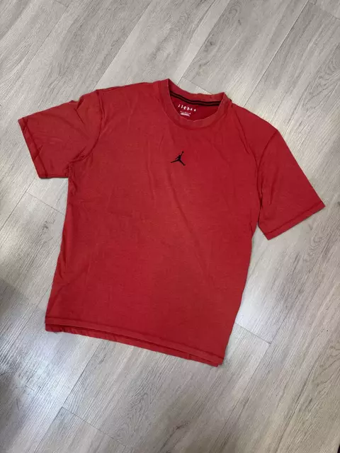 CAMISETA JORDAN SPORT (vermelha)