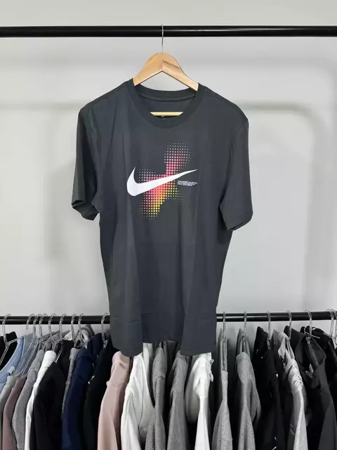 CAMISETA NIKE SWOOSH