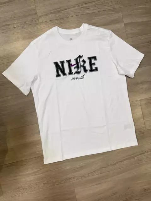 CAMISETA NIKE SWOOSH