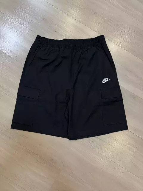 BERMUDA NIKE CARGO (preto)