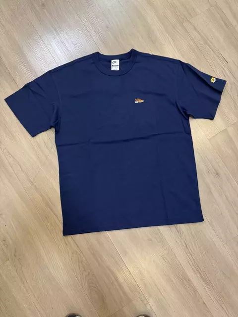 CAMISETA NIKE AIR MAX PLUS (azul marinho)