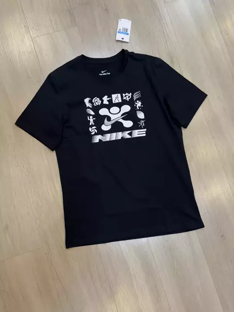 CAMISETA NIKE LOGO (preta)