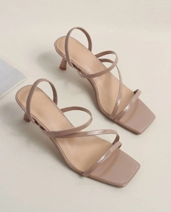 Sandalias de tacón con correa fina