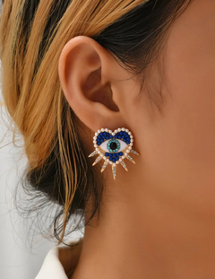 Pendientes de botón en forma de corazón