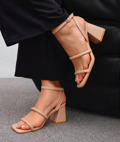 CUCCOO BIZCHIC Sandalias de tacón alto de unicolor a la moda, versátiles y elegantes para negocios, casual y eventos como, Navidad y otoño
