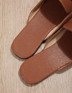 Zapatos planos de mujeres elegante con cómodo marrón mule con con diseño metálico con de punta - Yoa Sales Havana