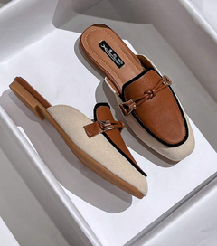 Zapatillas mules con diseño de nudo