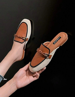 Zapatillas mules con diseño de nudo - comprar en línea