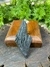 Pingente Bruto e Natural de Cianita Black Vassoura de Bruxa - comprar online