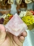 Imagem do Pirâmide Natural Lapidada e Polida de Cristal de Quartzo Rosa