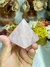 Imagem do Pirâmide Natural Lapidada e Polida de Cristal de Quartzo Rosa