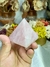 Pirâmide Natural Lapidada e Polida de Cristal de Quartzo Rosa - comprar online