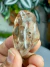 Forma Livre Natural Polida de Cristal Anfibólio Transparente - Harmonia e Equilíbrio