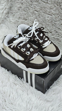 ZAPATILLAS ADIDAS ADI2000 COFFEE WHITE AAA - [ZU00210] en internet