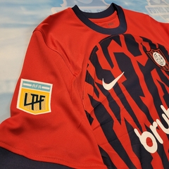 CAMISETA DE SAN LORENZO ALTERNATIVA ! AÑO 2024 ! #28 CUELLO !! PARCHE LPF !!! en internet