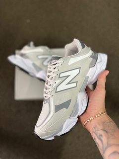 Zapatillas New Balance Cremita