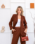 Conjunto calça e blazer na internet