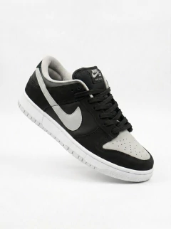 Tênis SB Dunk Low “Preto e Cinza” - comprar online