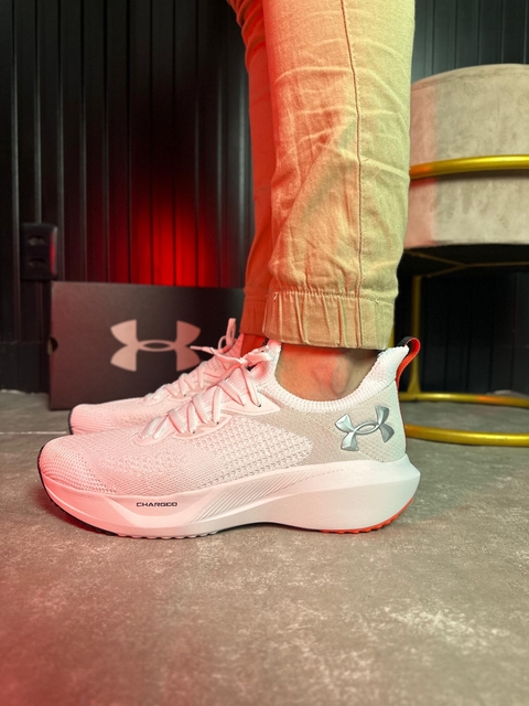 TÊNIS UNDER ARMOUR CH.SLIGHT BRANCO CINZA PRATA