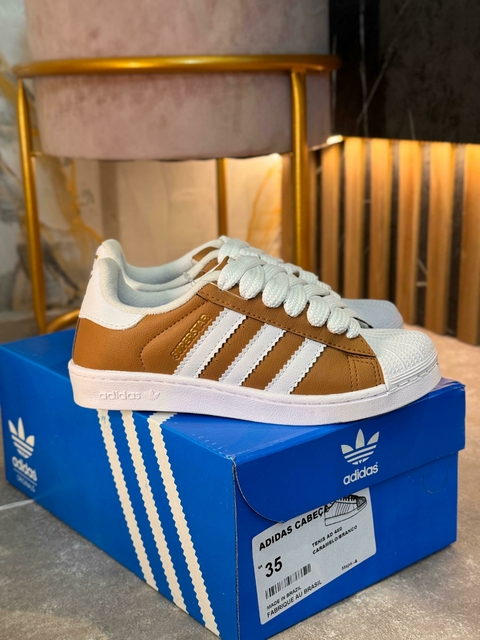 AD SUPERSTAR CARAMELO/BRANCO