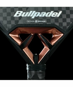 Imagen de Paleta Bullpadel Vertex 04 2025