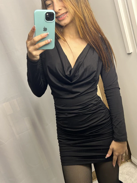 Vestido babado manga longa