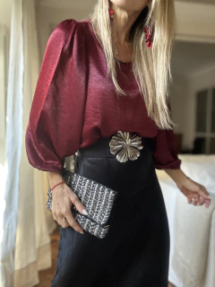 Blusa CARO en internet